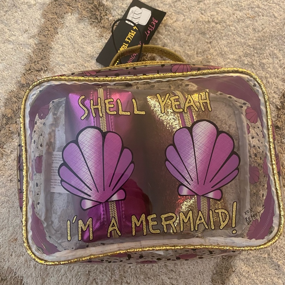 Betsy Johnson clear bag with 2 small bags 💜💛 🐚